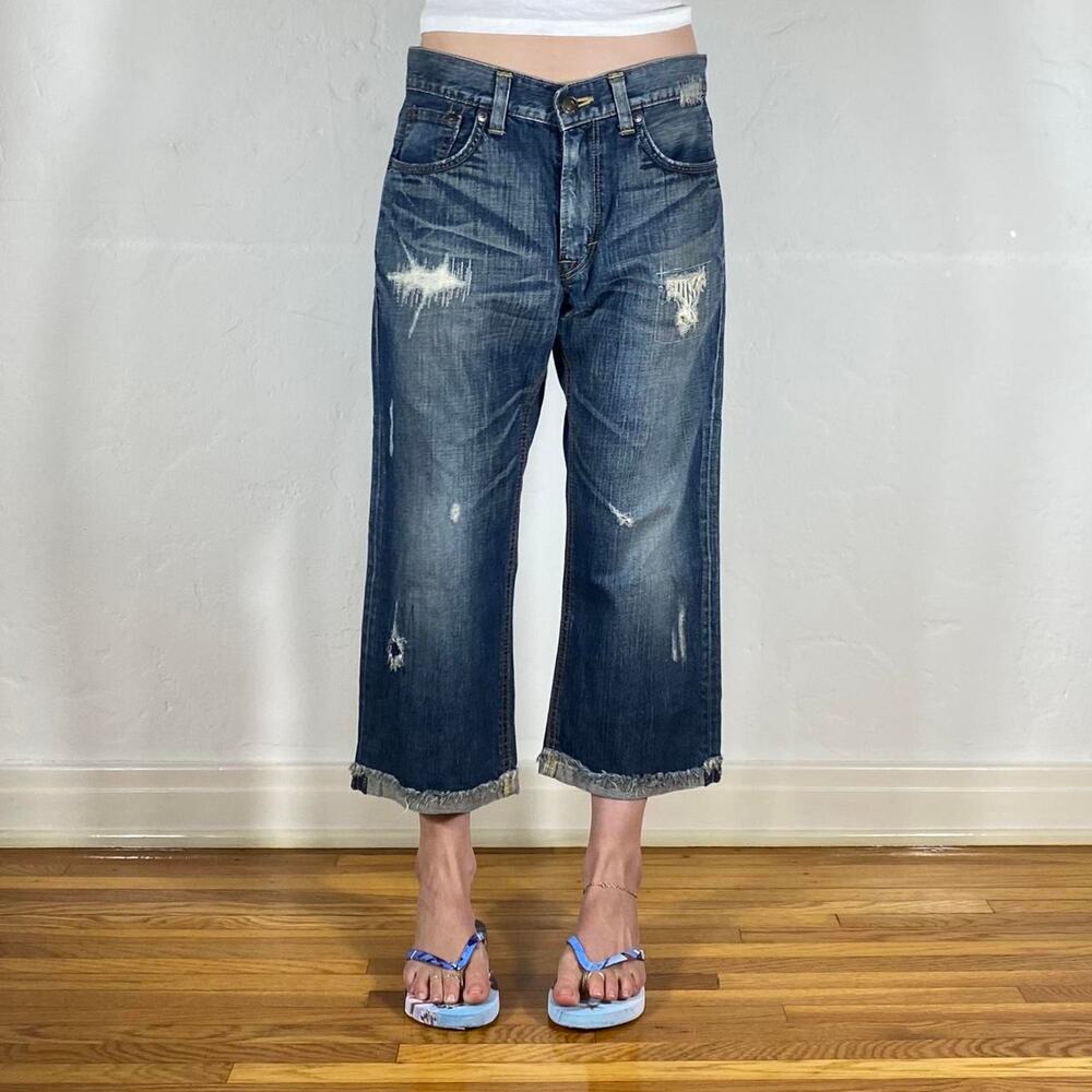 Edwin distressed capri jeans l